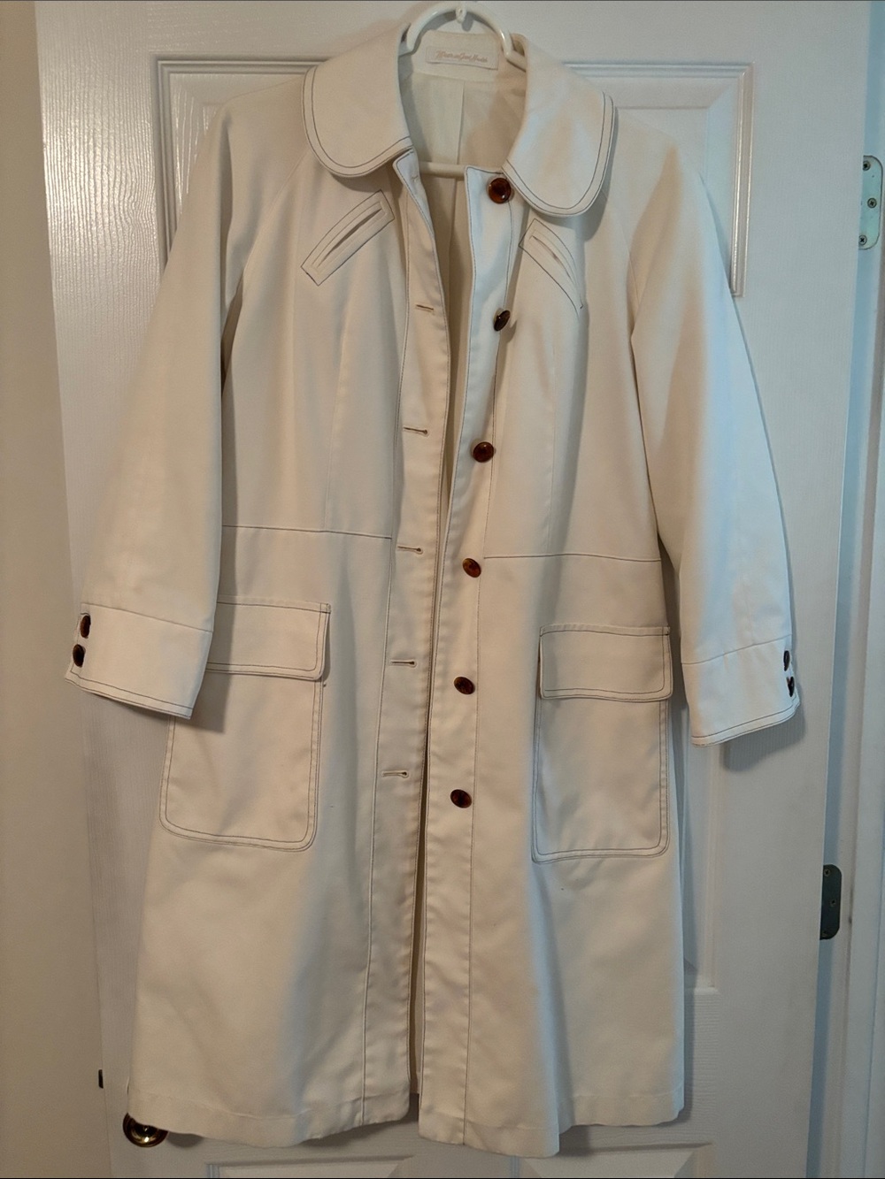 1970’s original Classic Women's Cream Long Coat with Button Front size 8